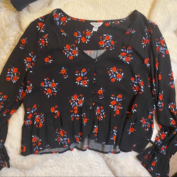 Floral Blouse - Picture 2 of 3